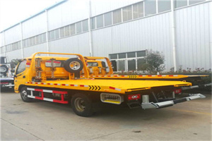 范县附近拖车救援搭电